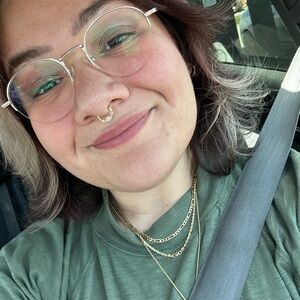 Meet your Posher, Vanessa